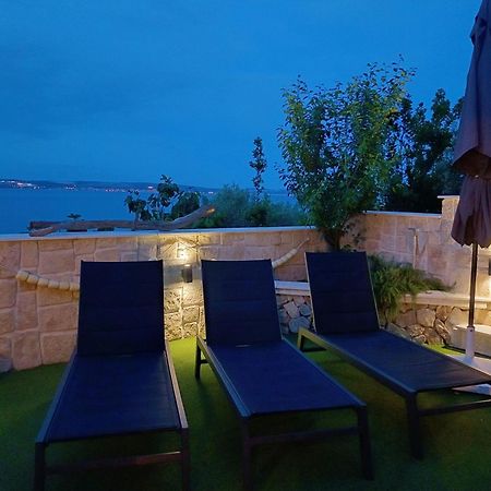 Luxury Sunrise Jacuzzi Apts, 50 M From The Beach Kali Bagian luar foto