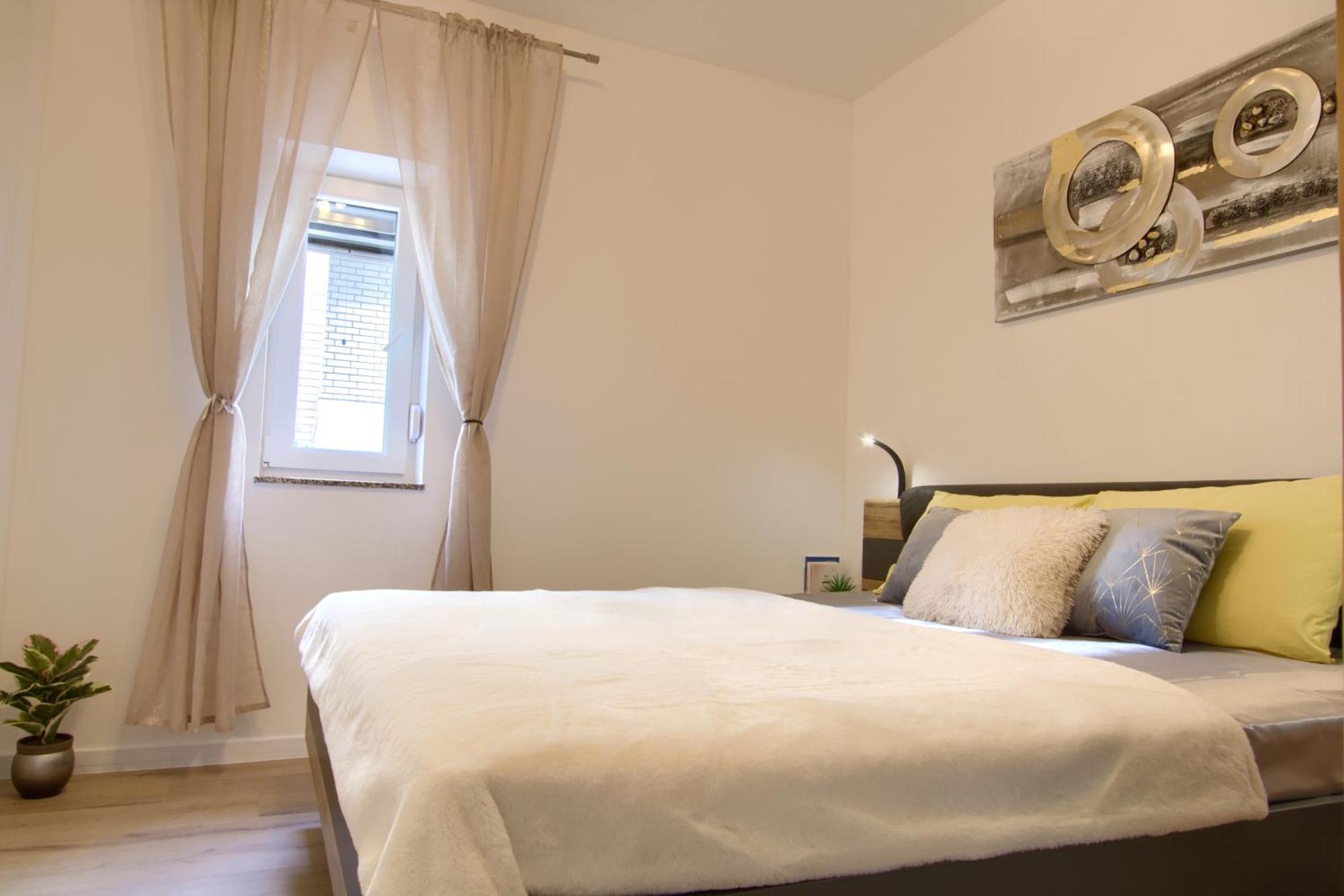 Luxury Sunrise Jacuzzi Apts, 50 M From The Beach Kali Bagian luar foto