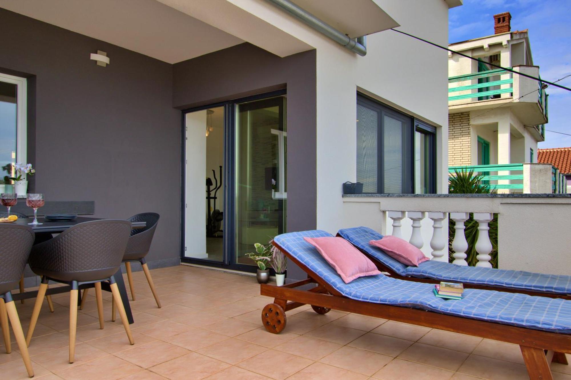 Luxury Sunrise Jacuzzi Apts, 50 M From The Beach Kali Ruang foto